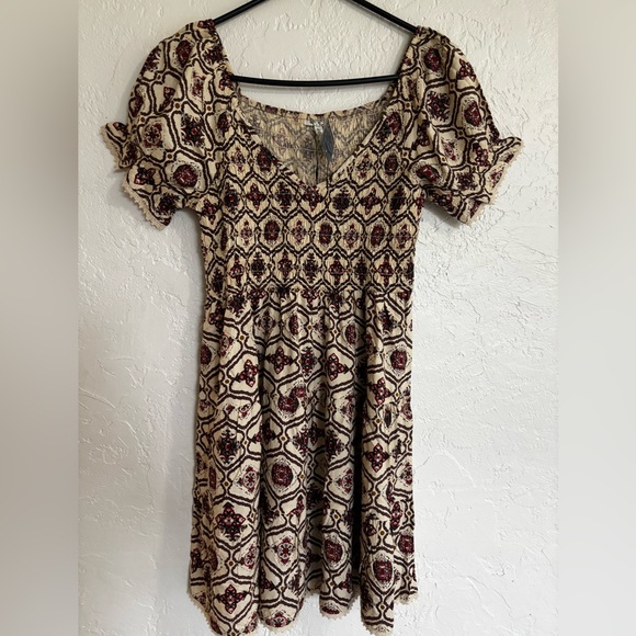 Speed Limit Mph Dresses & Skirts - NWT Speed Limit MPH Brown Boho Smocked Peasant Dress L‎